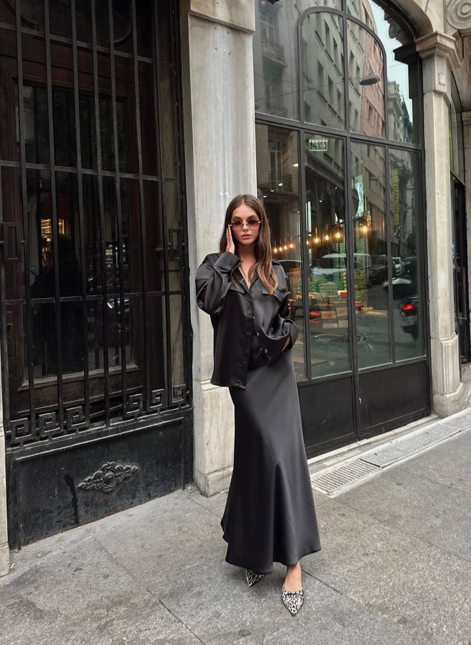 Chemise satinée Noire