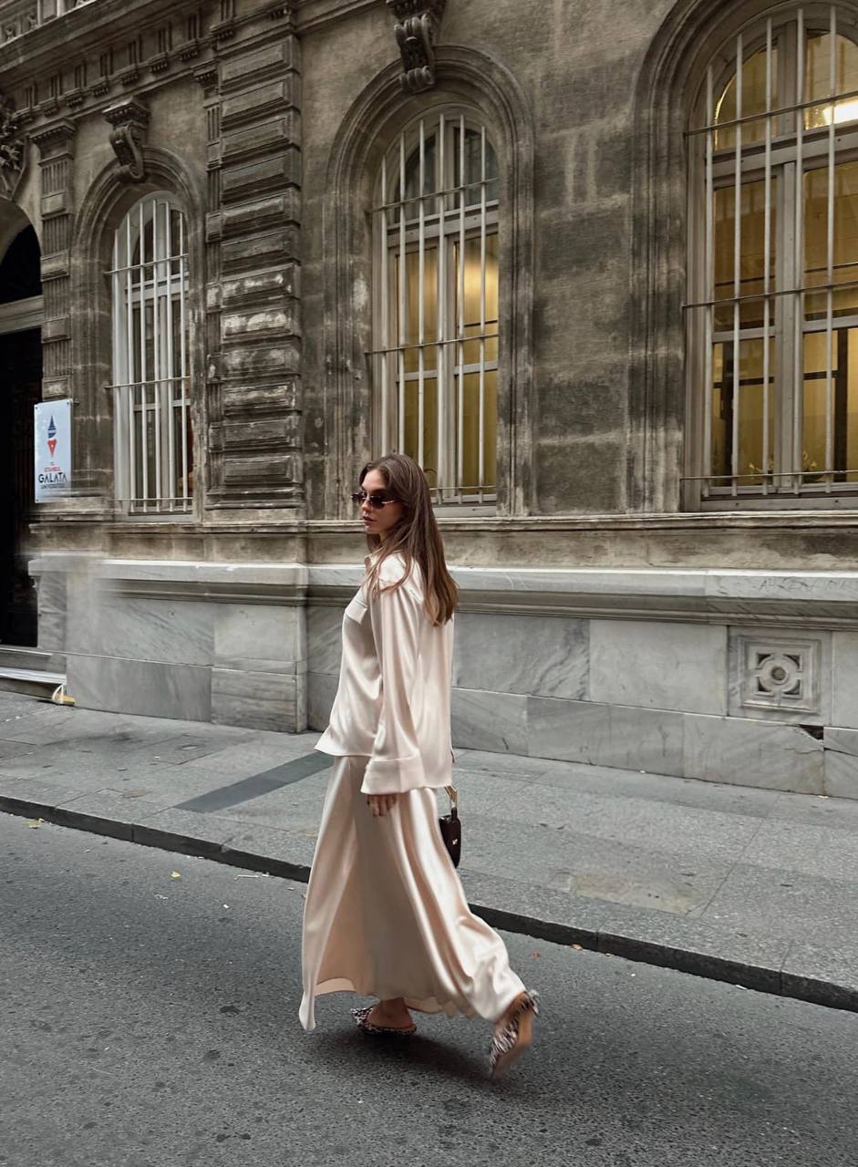 Chemise satinée Beige